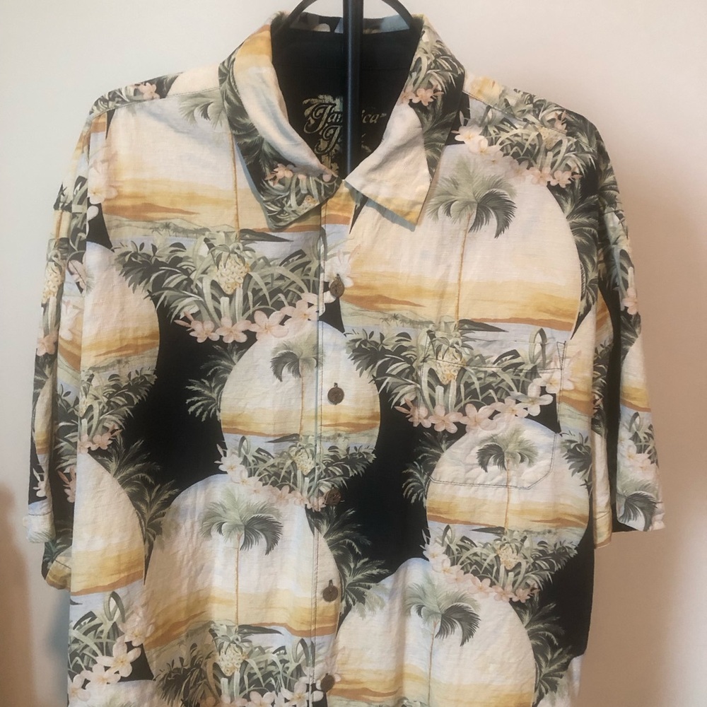 Jamaica Jaxx White Tropical Print Button-Down with Green Palm Motif